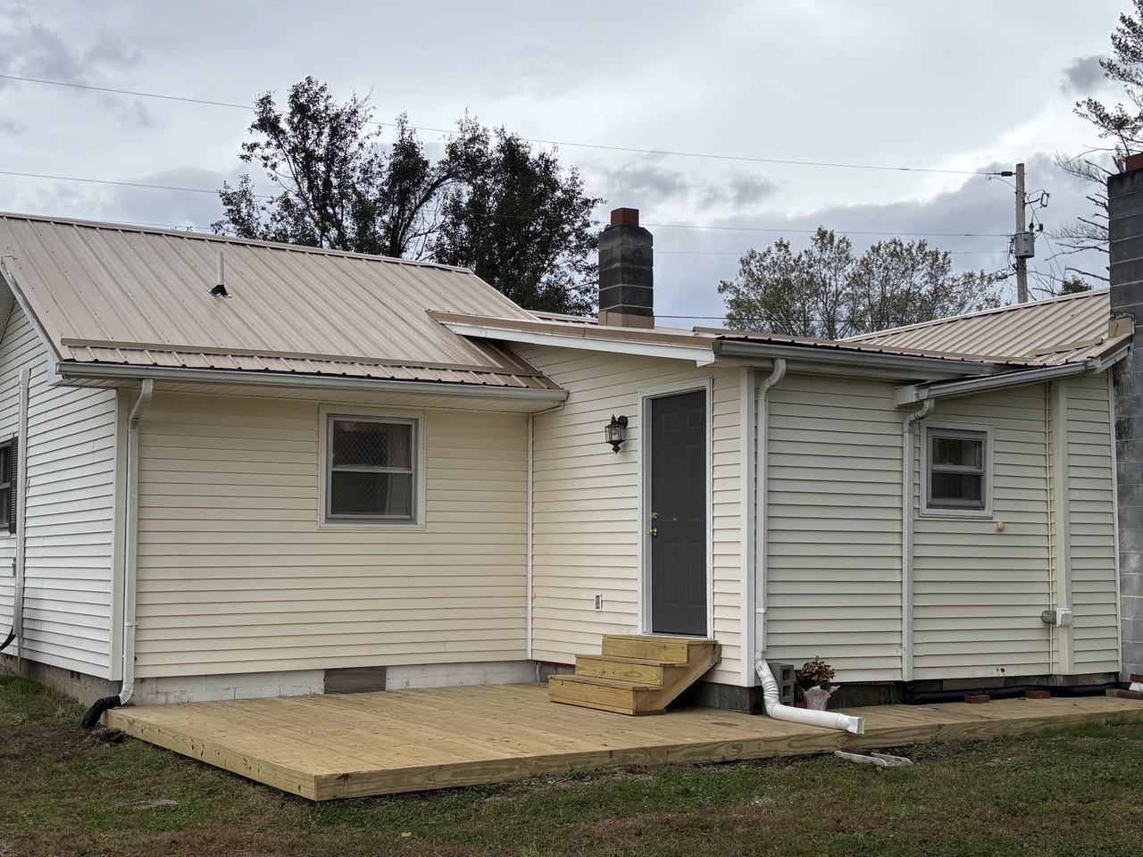 184 Hampton St #NA - Photo 3 of 22