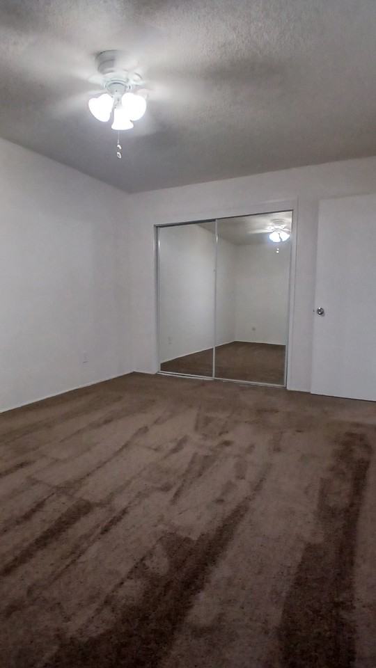 1400 Valhalla Dr #5 - Photo 2 of 19