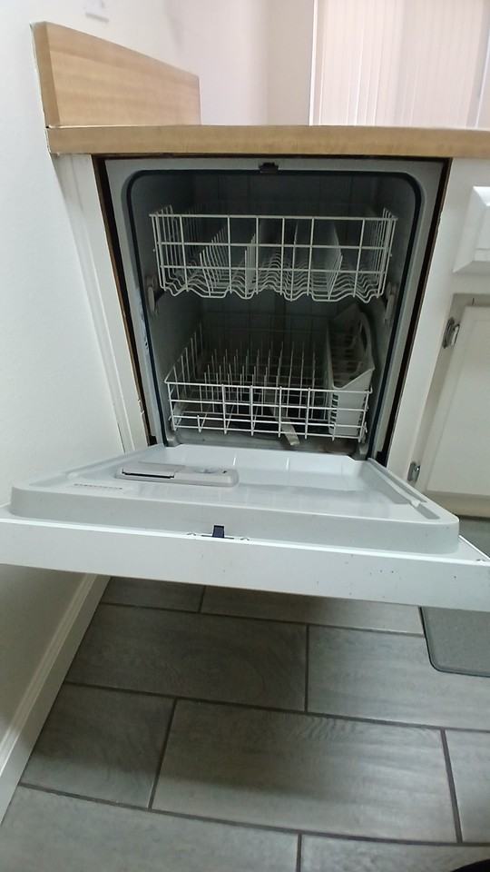 1400 Valhalla Dr #5 - Photo 4 of 19