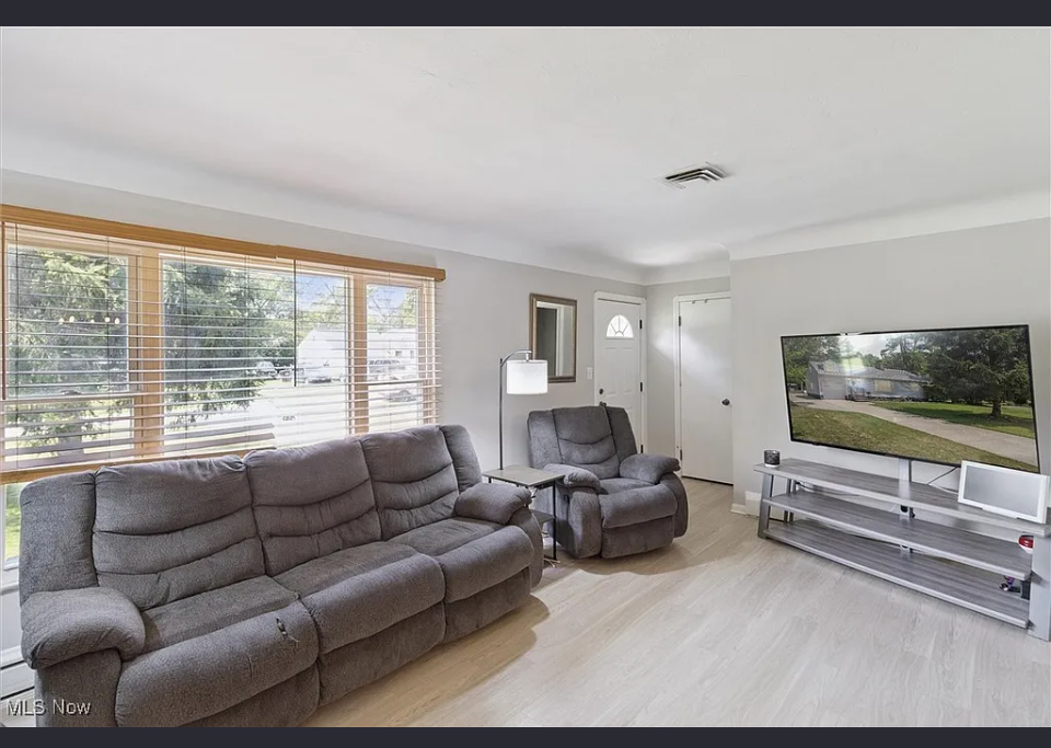 2353 W Hedgewood Dr #NA - Photo 7 of 21