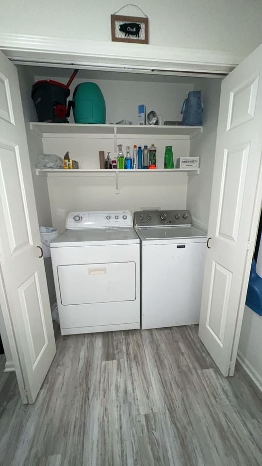 917 E Walnut St #917 - Photo 4 of 10