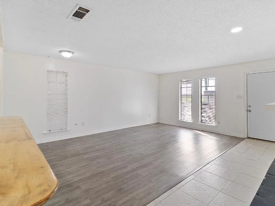 9408 Hayne Blvd #G - Photo 4 of 12