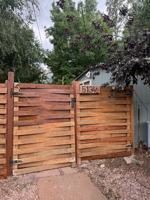 featured image of 513 1/2 University Ave