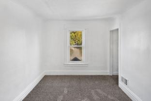 1440 E Oakland Ave - Photo 1 of 1