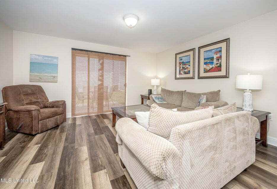 1664 Beach Blvd #90 - Photo 2 of 11