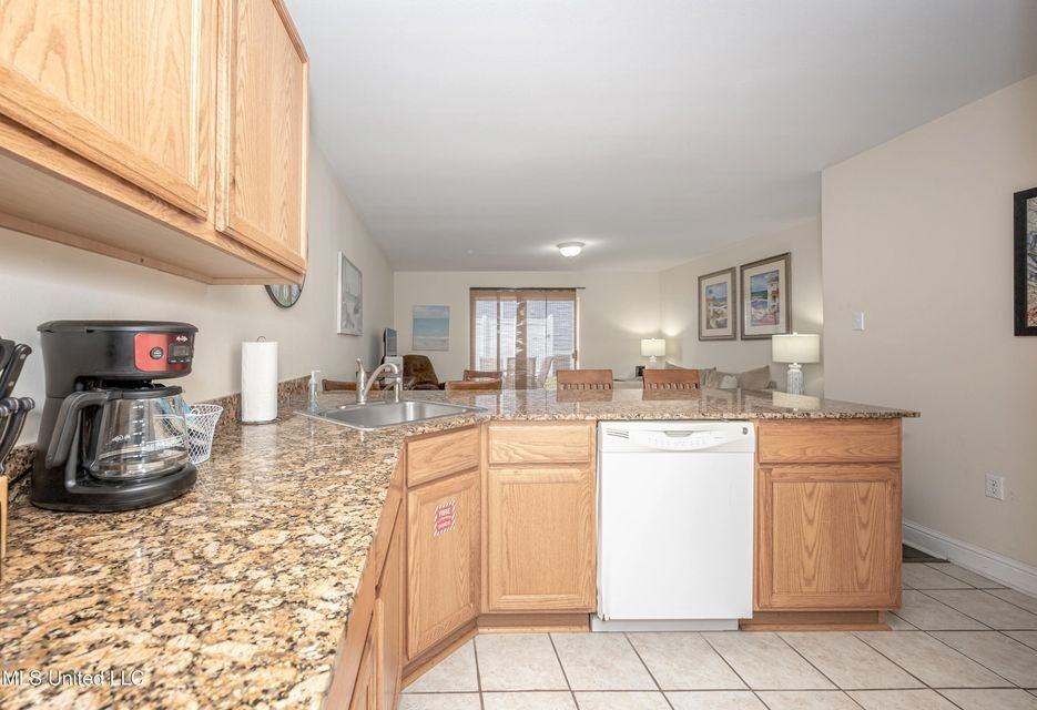 1664 Beach Blvd #90 - Photo 4 of 11