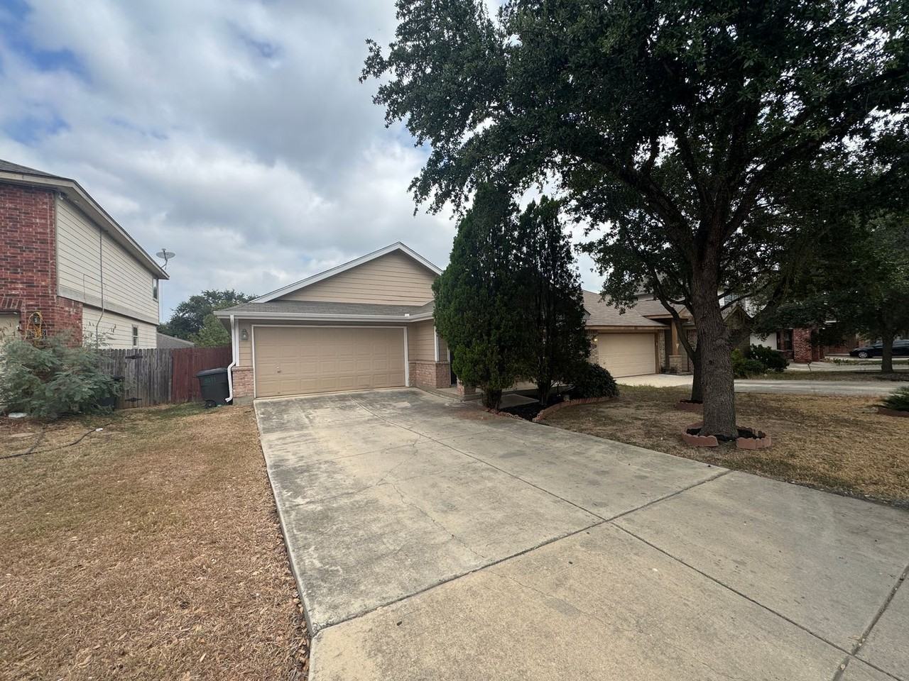 9271 Everton - Photo 2 of 42