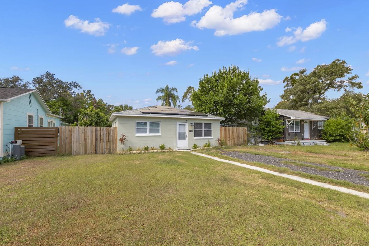 1721 41st St S - Photo 3 of 22