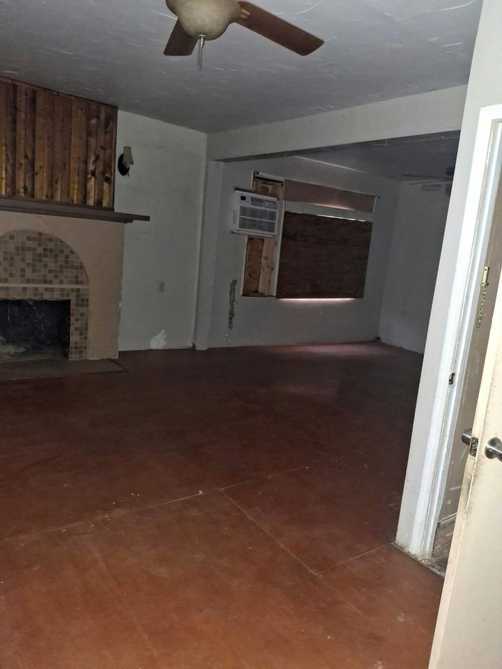 311 West 5th Street - Photo 4 of 14