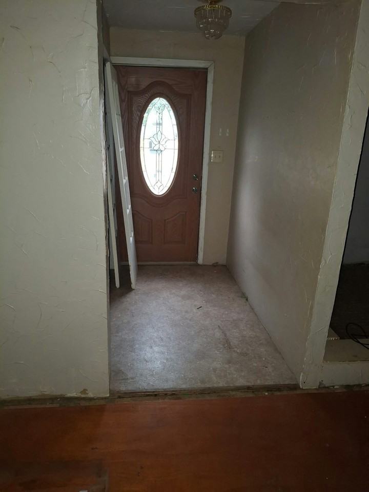 311 West 5th Street - Photo 6 of 14
