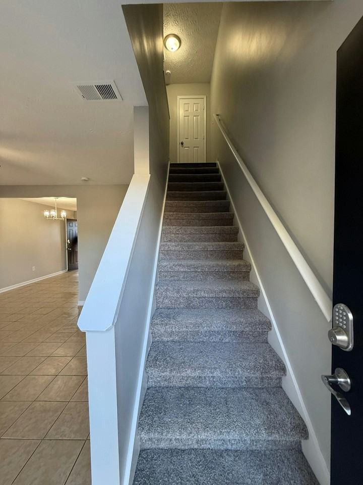 121 Point Place Drive - Photo 3 of 27