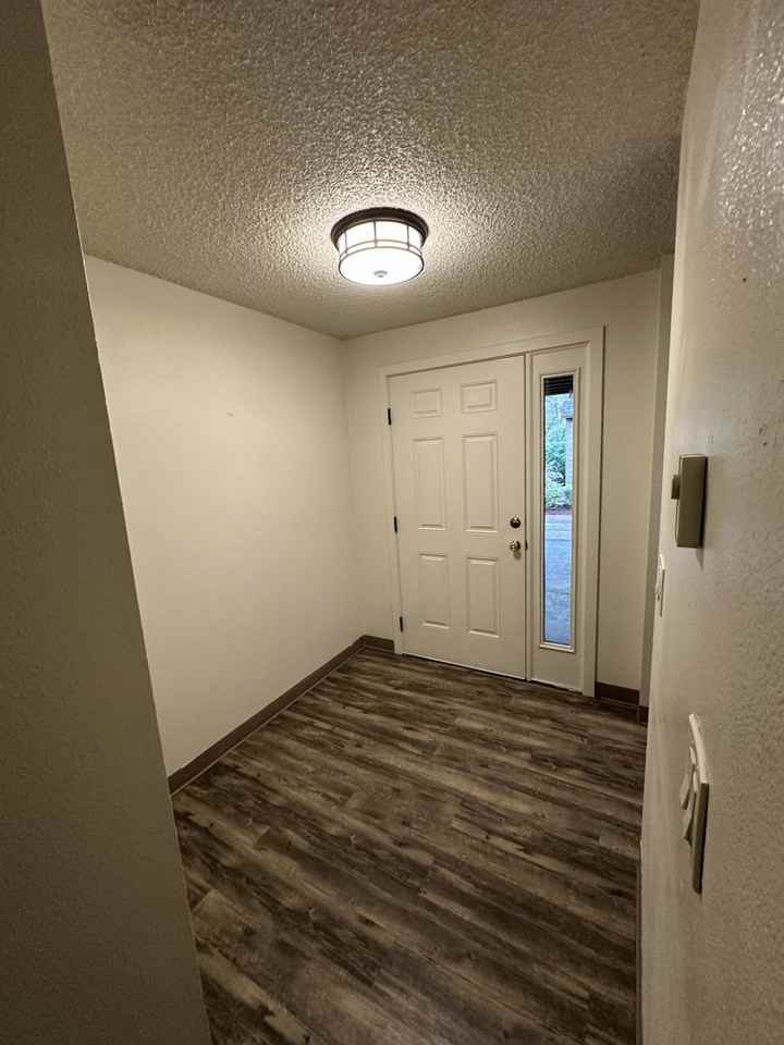 530-Elmwood Village - Photo 5 of 18