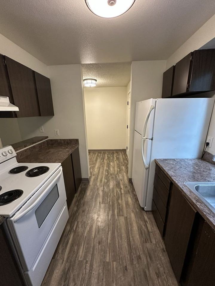 530-Elmwood Village - Photo 7 of 18