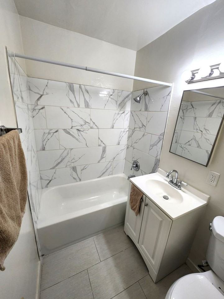 HAWTHORNE 2 - Photo 3 of 6