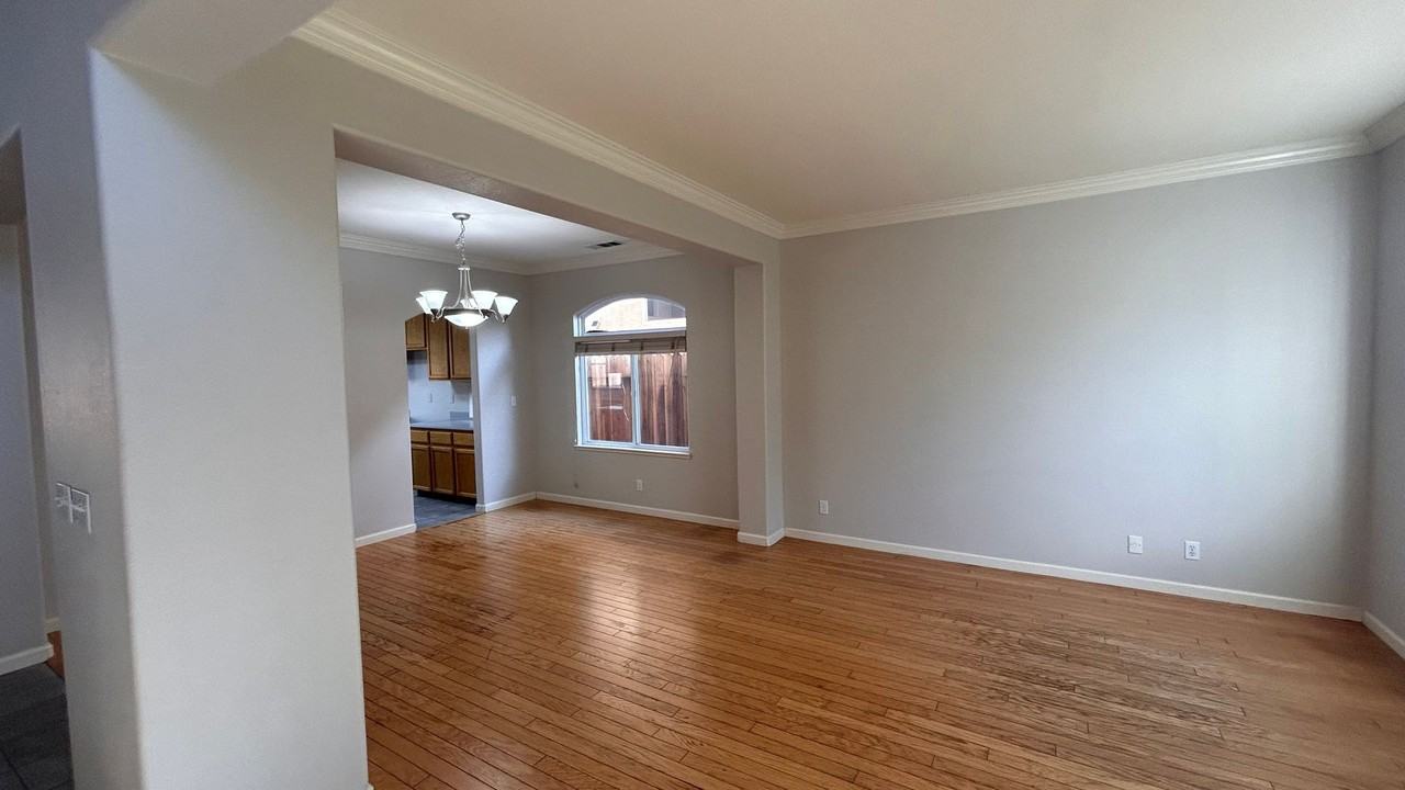 5325 Countrystone Dr - Photo 3 of 34