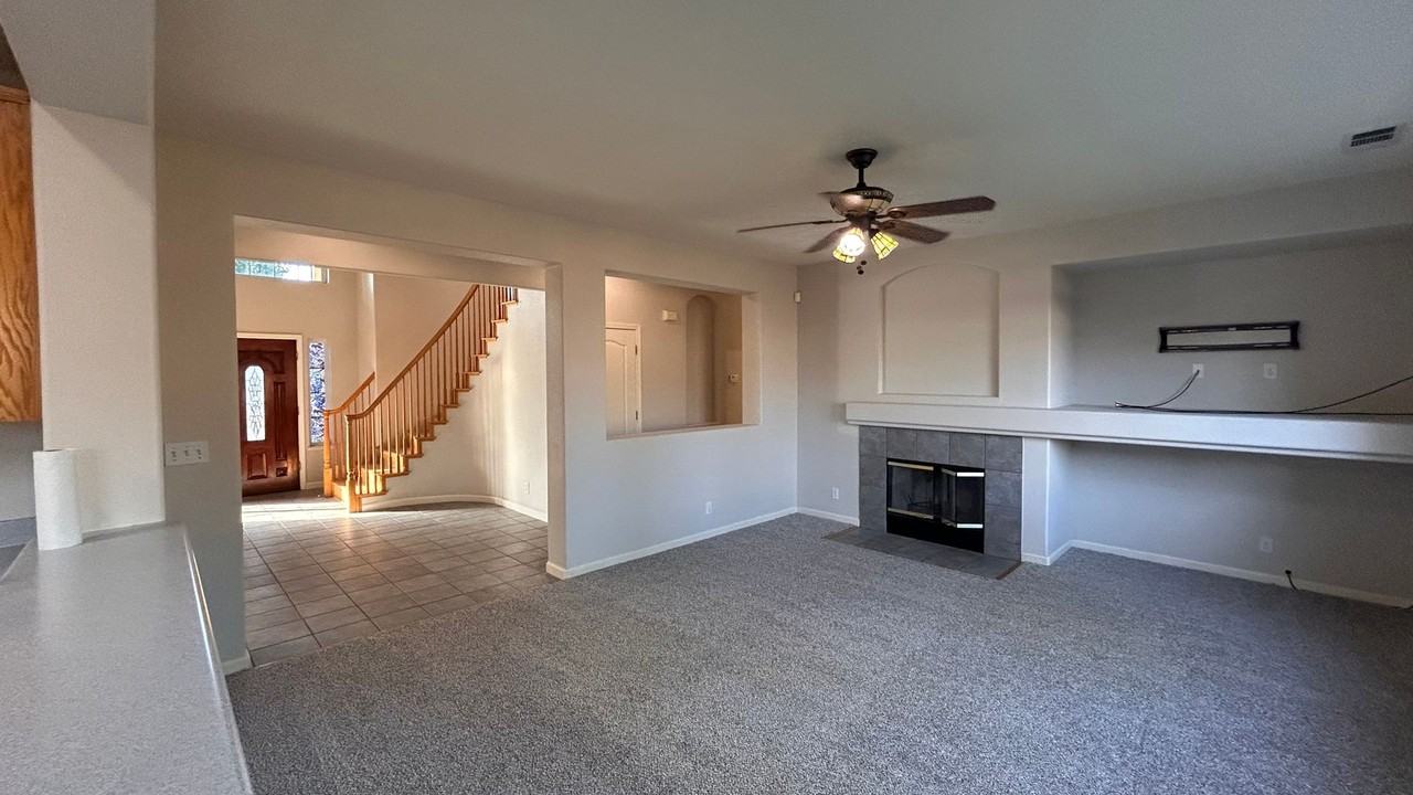 5325 Countrystone Dr - Photo 7 of 34