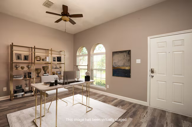 2109 Hanakoa Falls Dr - Photo 2 of 20