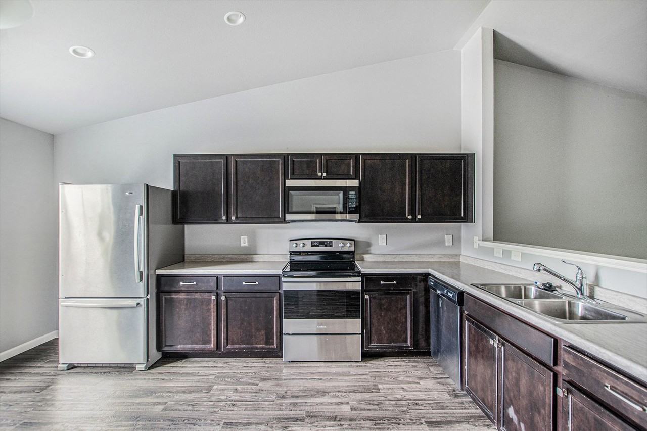 72316 Beacon Ct - Photo 7 of 28