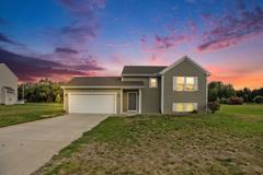 11237 Meadow Wood Cir - Photo 1 of 1