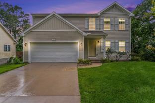 2414 View Ln - Photo 1 of 1