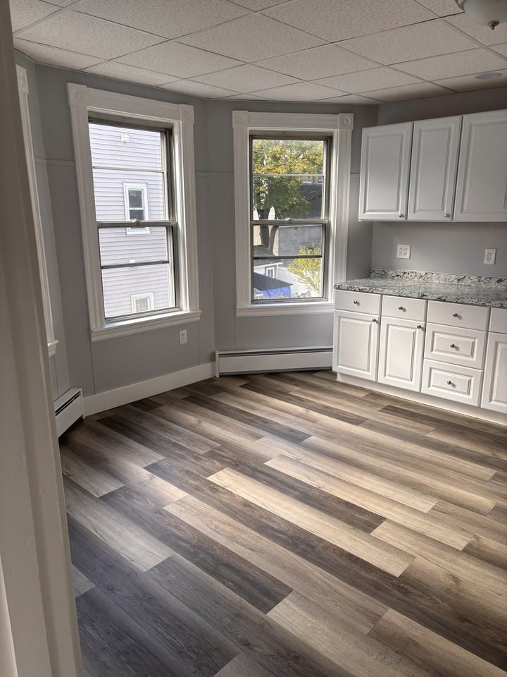 103 Third St - Photo 2 of 9