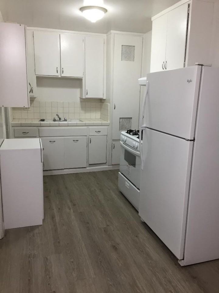 Swan Canyon Villas - Photo 2 of 18