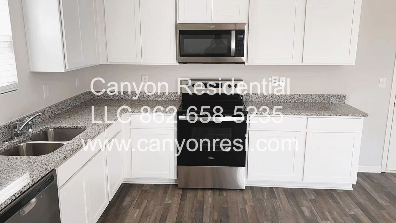 740 Wayfinder Run - Photo 2 of 20