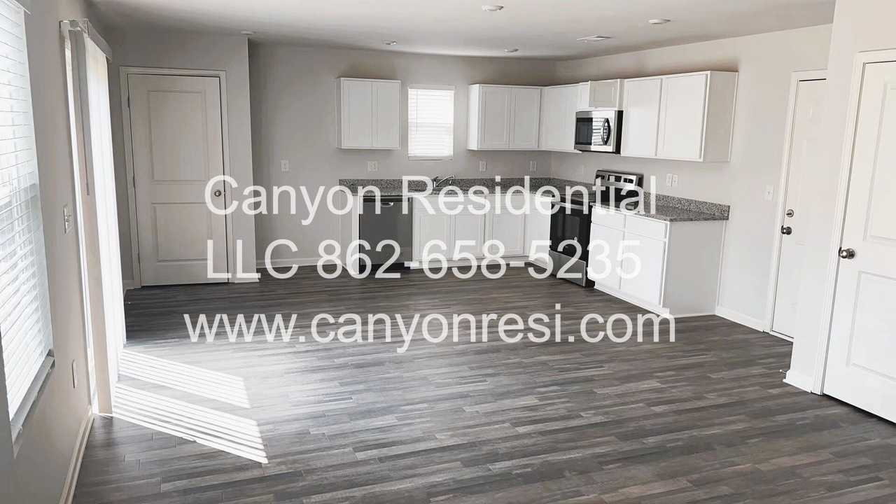 740 Wayfinder Run - Photo 3 of 20