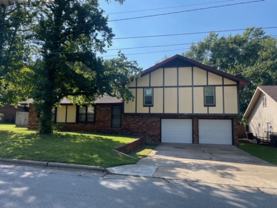 3839 N Stewart Ave - Photo 1 of 1