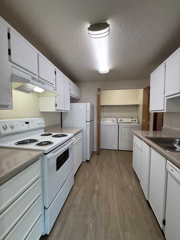 Rockwood Station - Photo 4 of 9