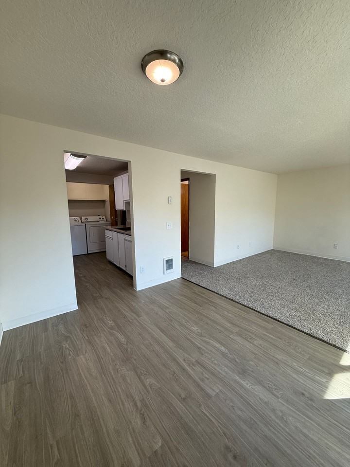 Rockwood Station - Photo 7 of 9