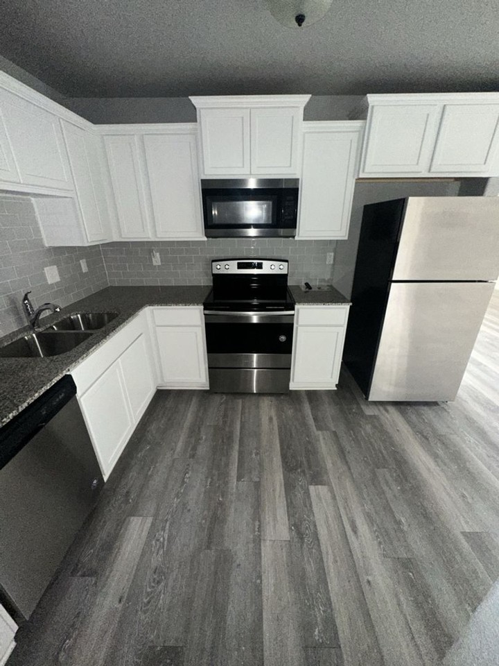 2415 Duntov Dr #A - Photo 3 of 15