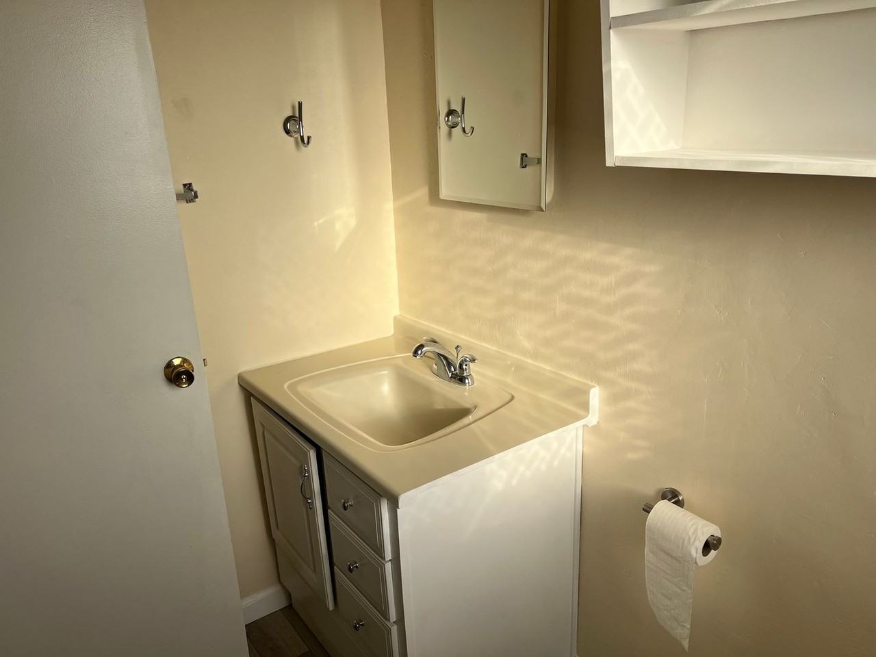 4784 Sandmound Blvd - Photo 4 of 23