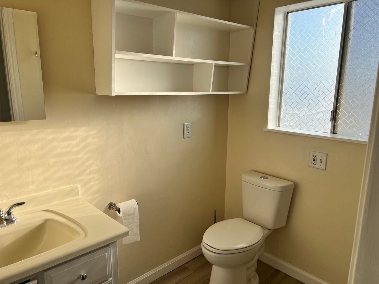 4784 Sandmound Blvd - Photo 6 of 23