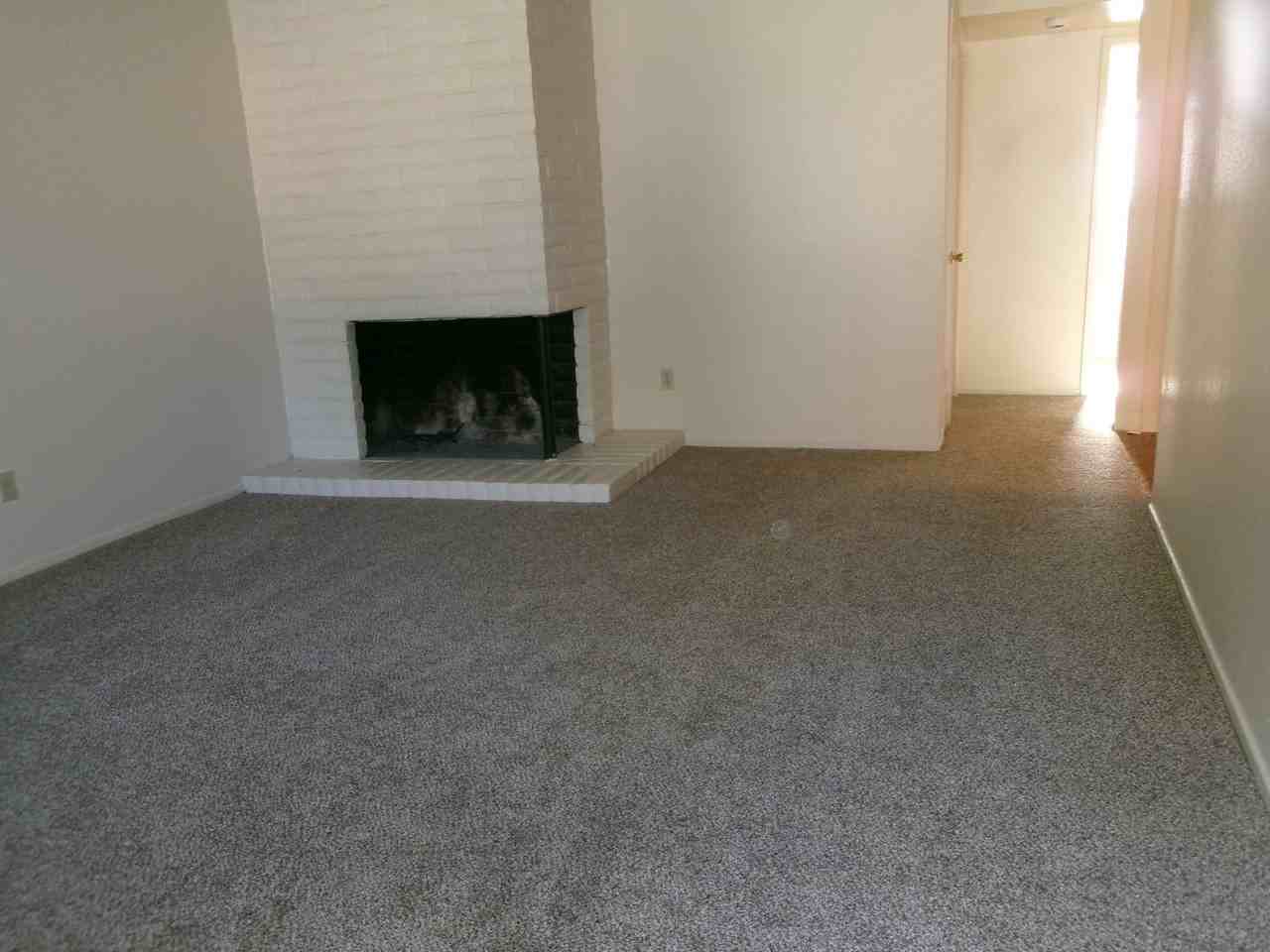 245 245 STRATHAVEN & 8101 LAN ARK - Photo 3 of 12