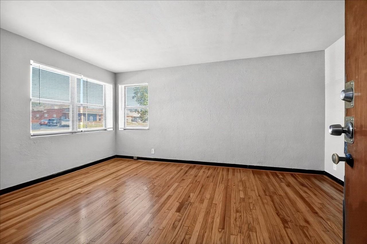 5442 Chippewa St - Photo 2 of 16