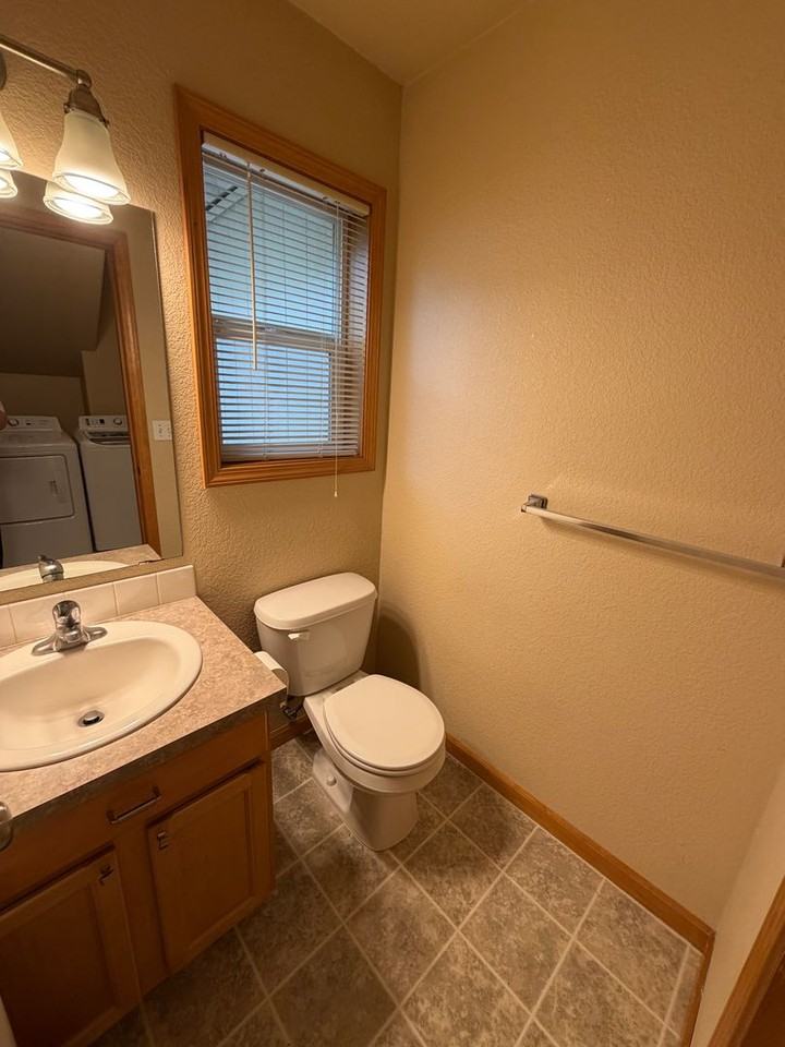 2914 Campus Prairie Loop Ne - Photo 7 of 18