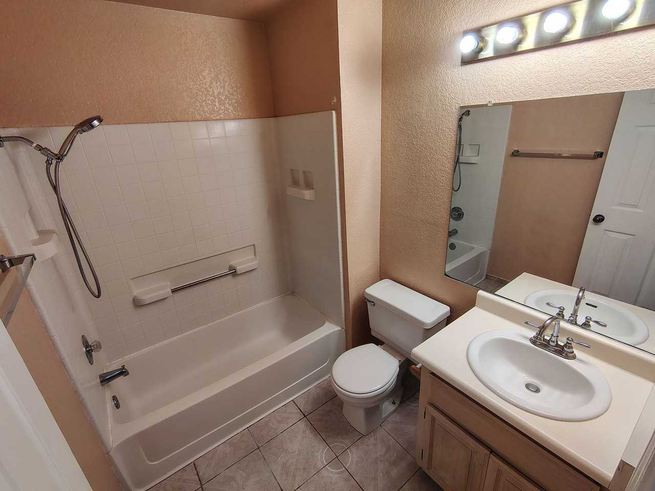 3108 Snyder Ave - Photo 5 of 13