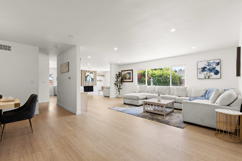 9038 Whitaker Avenue - Photo 2 of 22