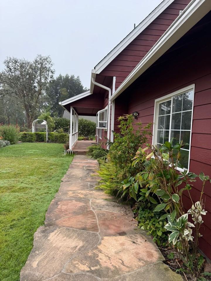 8893 Jeannette Ave - Photo 2 of 30