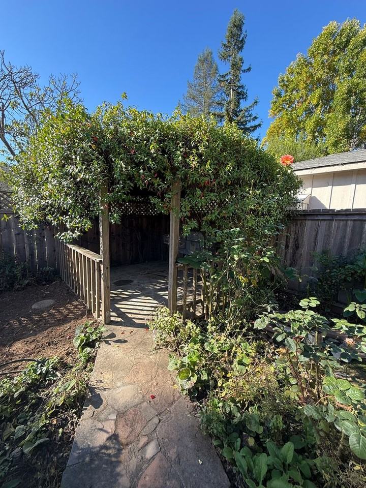 8893 Jeannette Ave - Photo 7 of 30