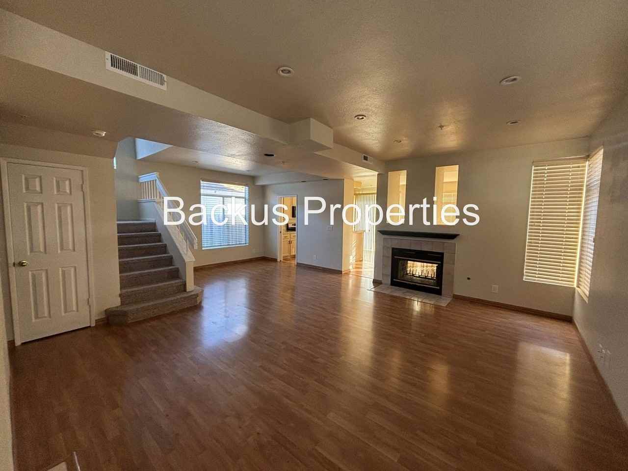 21113 Country Park Road - Photo 4 of 30