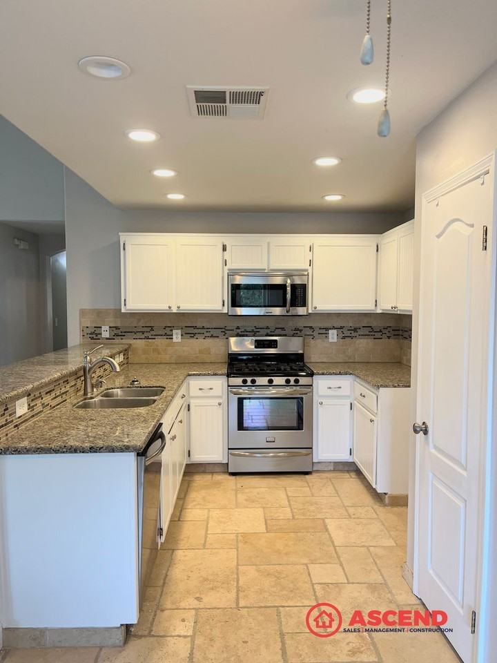 4202 Pacific Grove Court - Photo 7 of 8