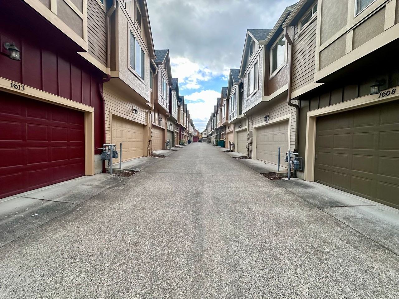 1614 Southwest 172nd Terrace - Photo 5 of 36