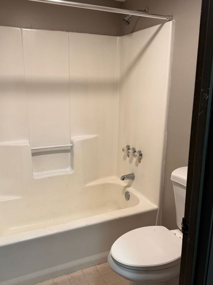 5020 W Irlo Bronson Memorial Hwy - Photo 2 of 12