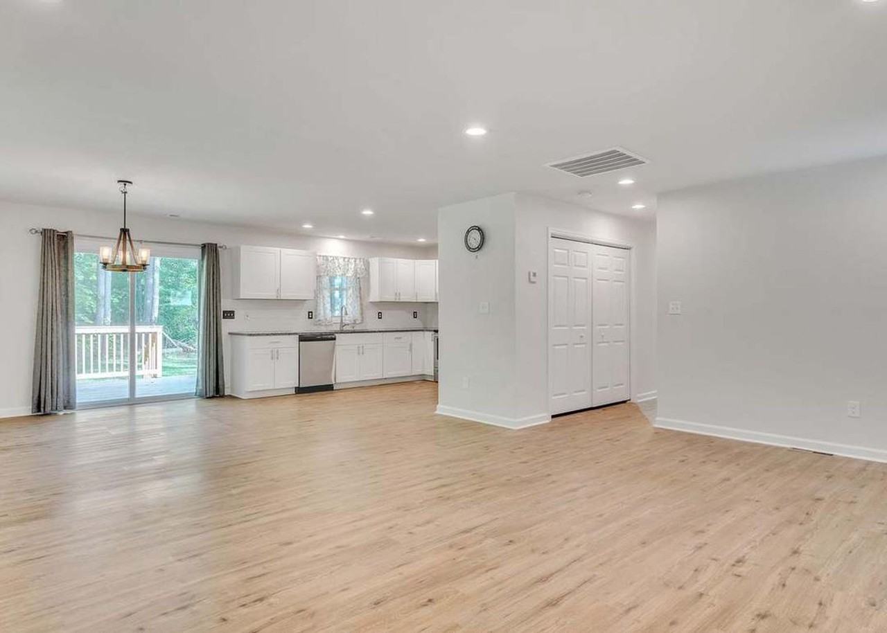 30 Azalea Way - Photo 2 of 35