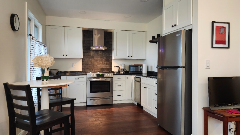 365 Woodward Rd - Photo 2 of 12