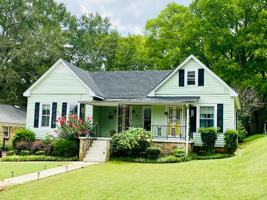 featured image of 1114 E Reeder St