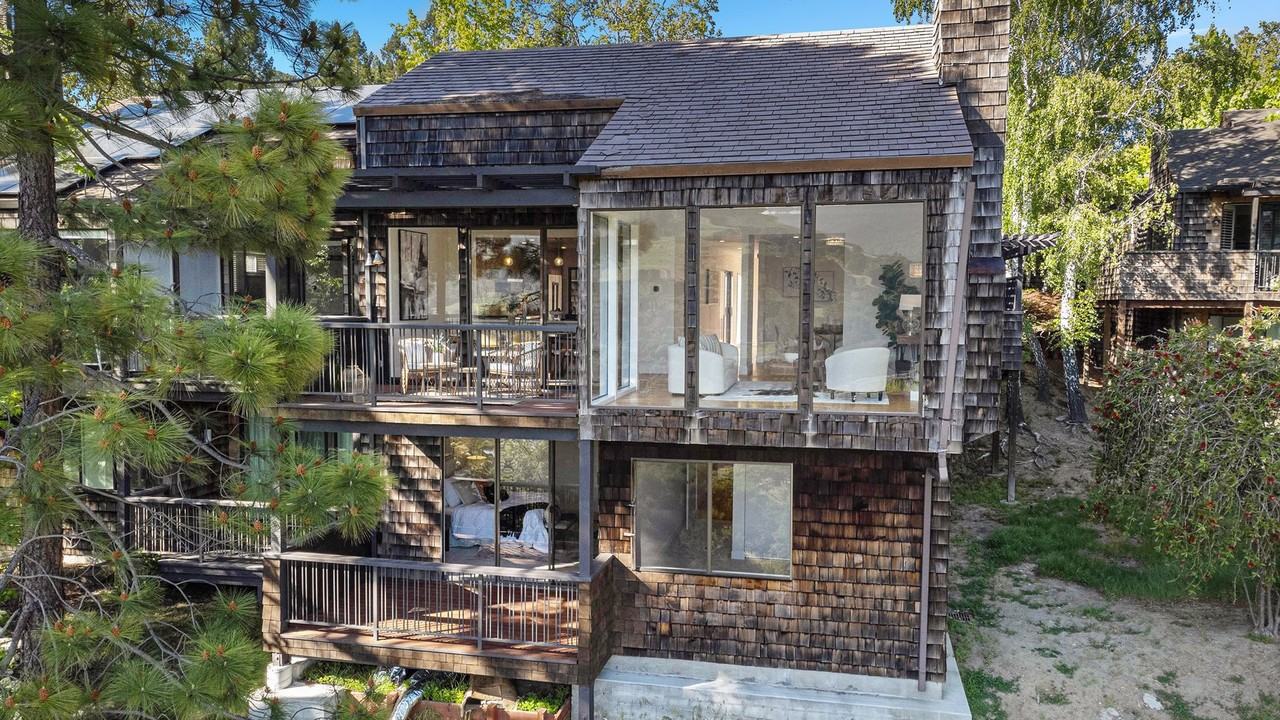 218 The Knl - Photo 2 of 15