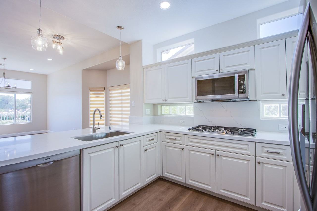 2660 Crown Ridge Dr - Photo 3 of 50